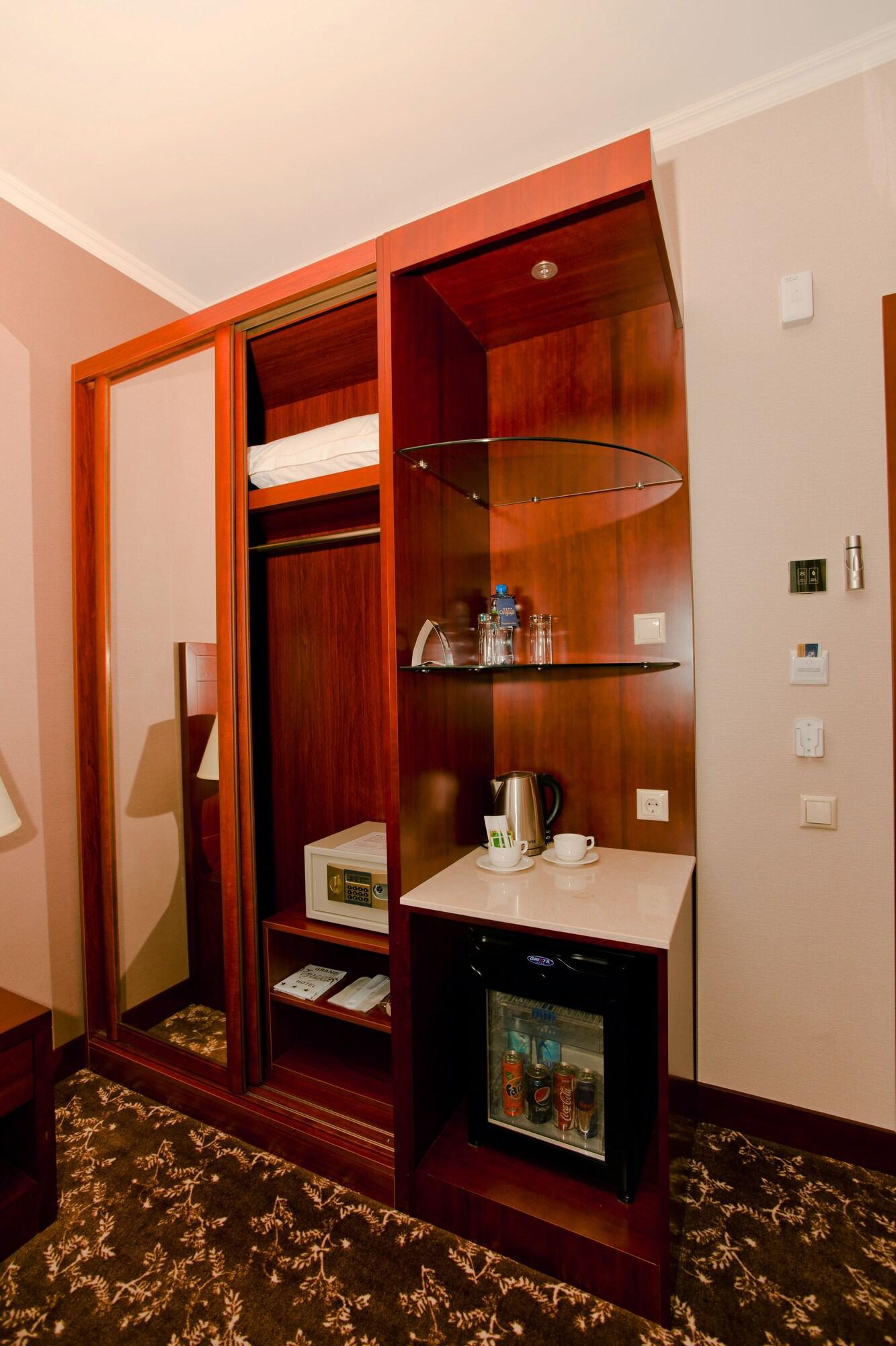 Grand Voyage Hotel Almaty Luaran gambar