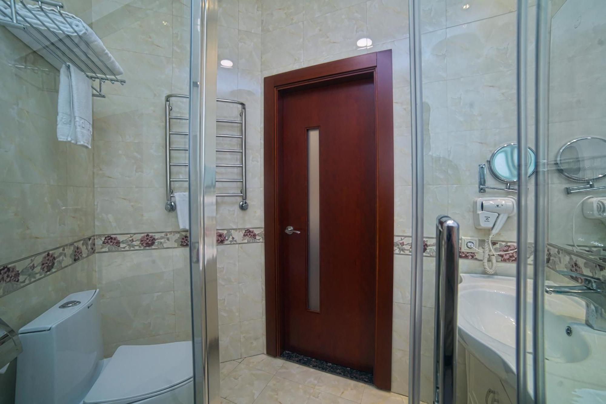 Grand Voyage Hotel Almaty Luaran gambar