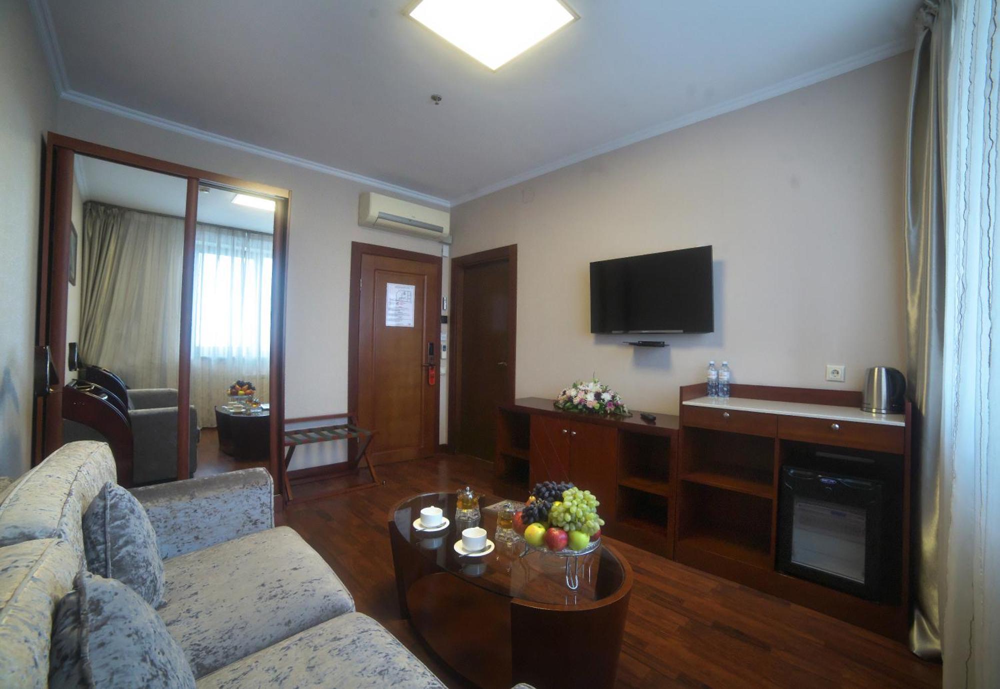 Grand Voyage Hotel Almaty Luaran gambar