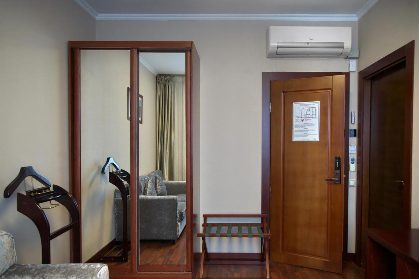 Grand Voyage Hotel Almaty Luaran gambar